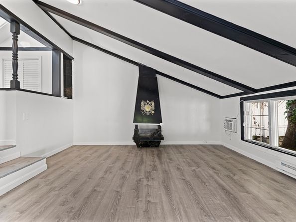 33 Vesey Rd, Randolph MA 02368