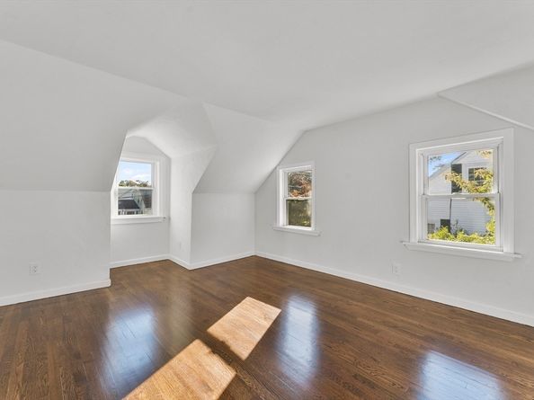 33 Vesey Rd, Randolph MA 02368