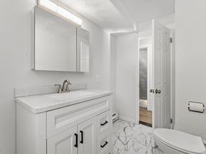 33 Vesey Rd, Randolph MA 02368
