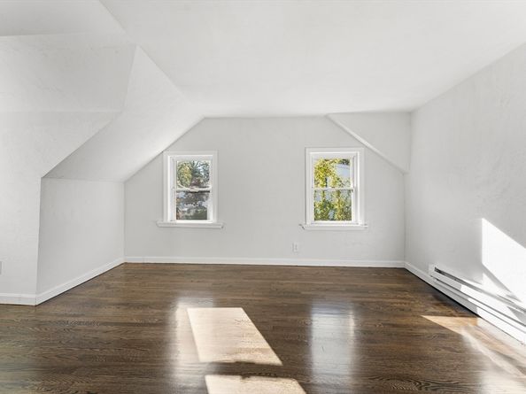 33 Vesey Rd, Randolph MA 02368