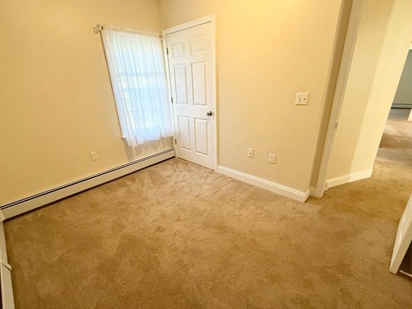 592 Westminster Hill Rd, Fitchburg MA 01420