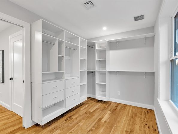 29 S Gate St, Dedham MA 02026