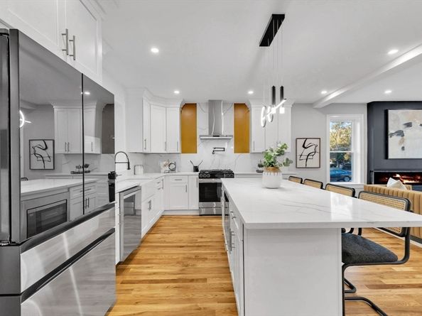29 S Gate St, Dedham MA 02026