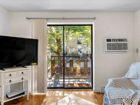 111 Warren Ave 1F, Quincy MA 02170