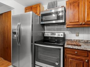 111 Warren Ave 1F, Quincy MA 02170