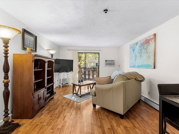 111 Warren Ave 1F, Quincy MA 02170