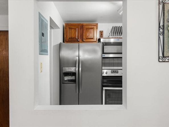 111 Warren Ave 1F, Quincy MA 02170