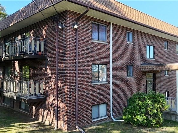 111 Warren Ave 1F, Quincy MA 02170