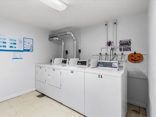 111 Warren Ave 1F, Quincy MA 02170