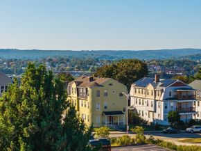 96 Vernon St, Worcester MA 01610