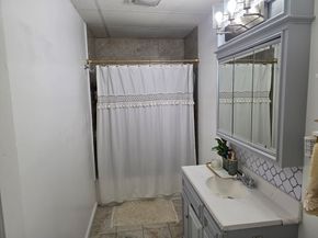 96 Vernon St, Worcester MA 01610