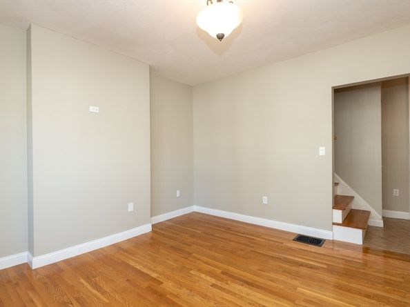 20 Herbert St 20, Melrose MA 02176