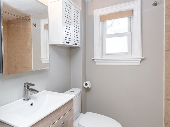 20 Herbert St 20, Melrose MA 02176