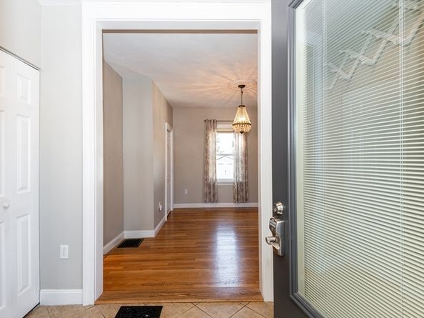20 Herbert St 20, Melrose MA 02176