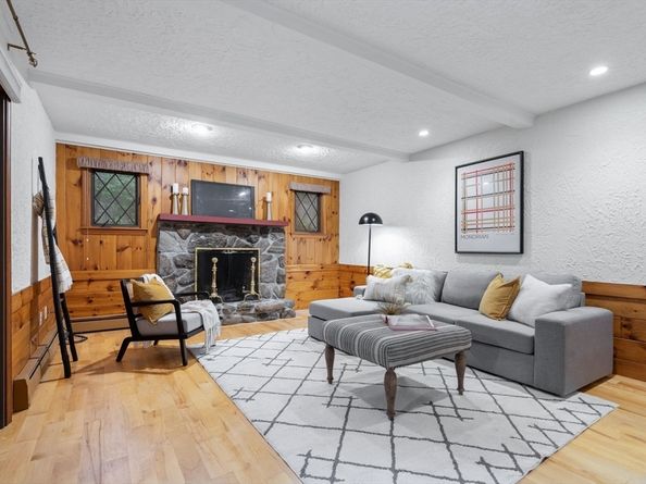 369 Border Road, Concord MA 01742