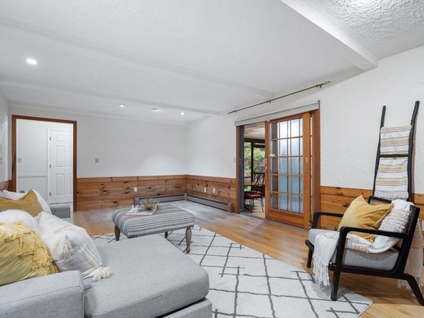 369 Border Road, Concord MA 01742