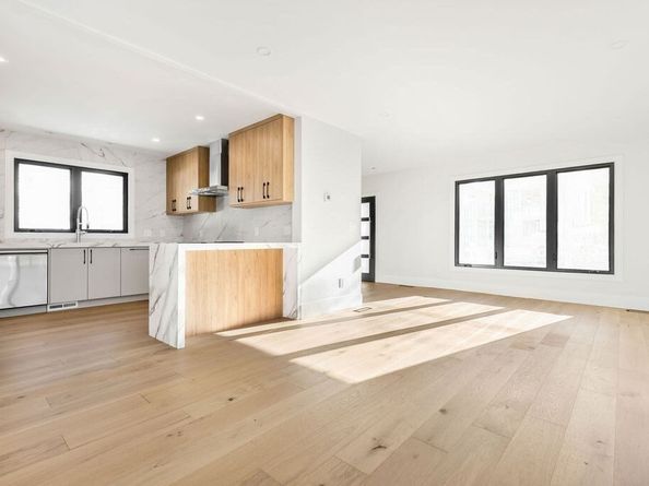 265-267 River St 267, Newton MA 02465