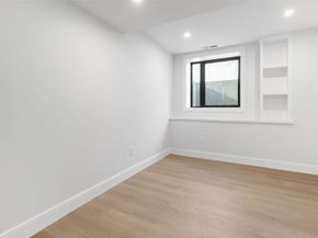 265-267 River St 267, Newton MA 02465