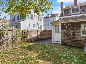 22 Taylor St 1, Gloucester MA 01930