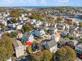 22 Taylor St 1, Gloucester MA 01930