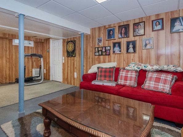 6 Sloop Ln, Wareham MA 02571