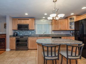 6 Sloop Ln, Wareham MA 02571