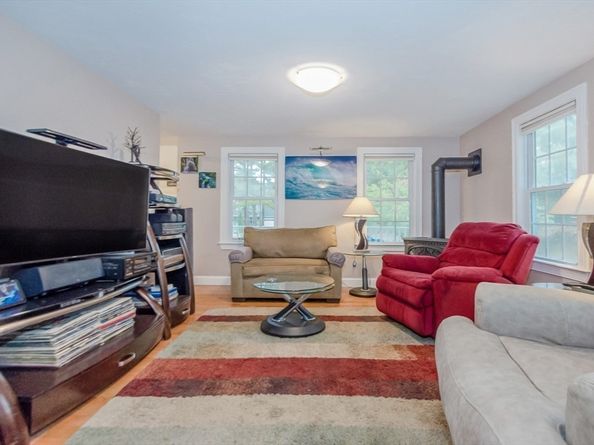 6 Sloop Ln, Wareham MA 02571