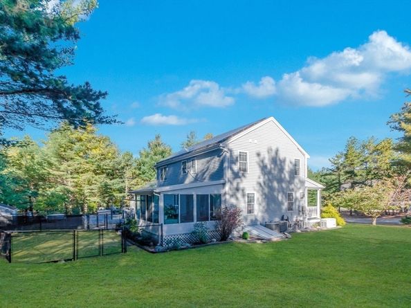 6 Sloop Ln, Wareham MA 02571