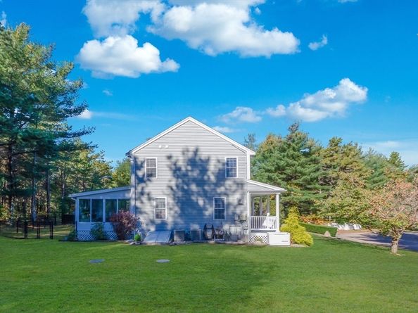 6 Sloop Ln, Wareham MA 02571