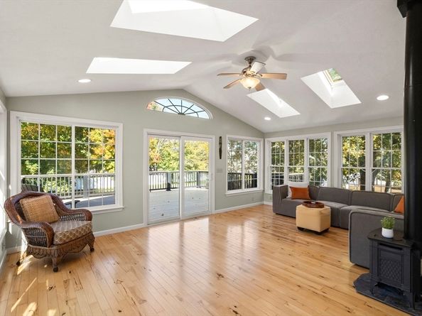 154 Danforth St, Framingham MA 01701