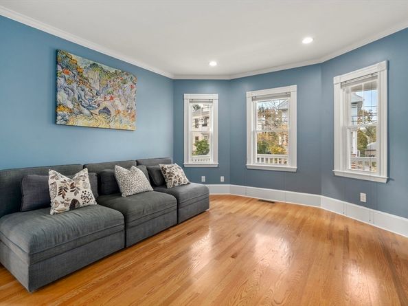 35 Windsor St 1, Arlington MA 02474