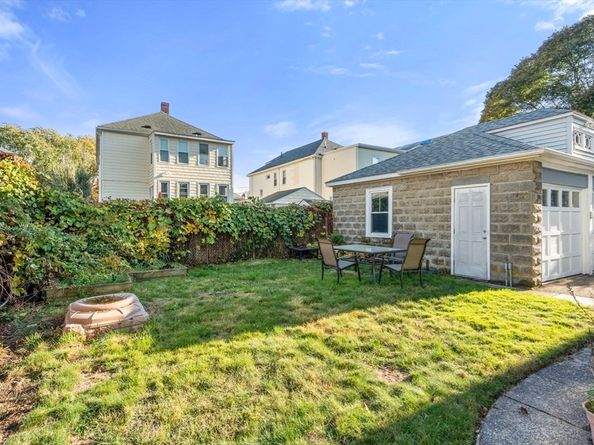 35 Windsor St 1, Arlington MA 02474