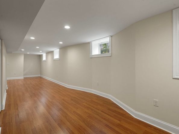 35 Windsor St 1, Arlington MA 02474