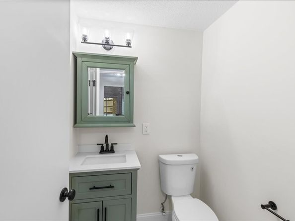 15 Bower Rd A2, Quincy MA 02169