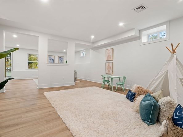 28 Martin Road, Reading MA 01867