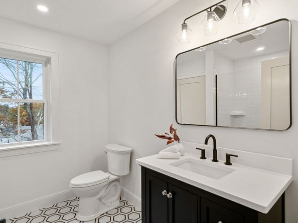 28 Martin Road, Reading MA 01867