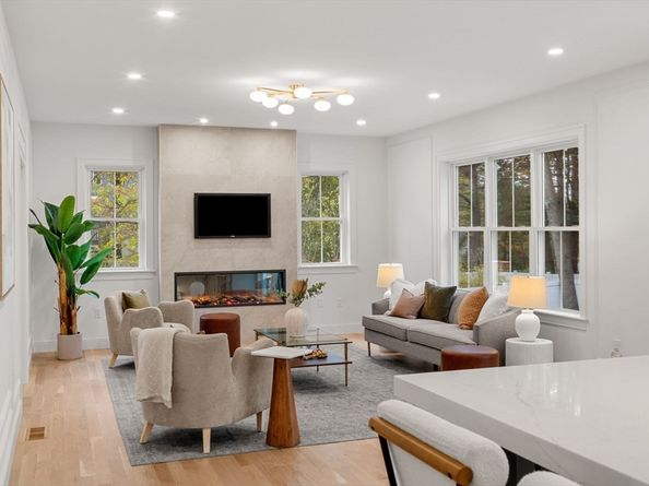 28 Martin Road, Reading MA 01867