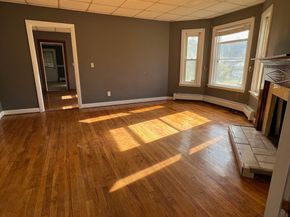 47 Acton St, Worcester MA 01604