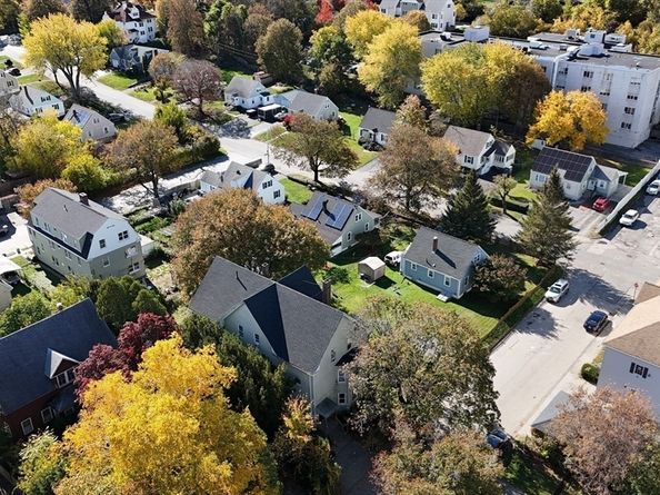 47 Acton St, Worcester MA 01604