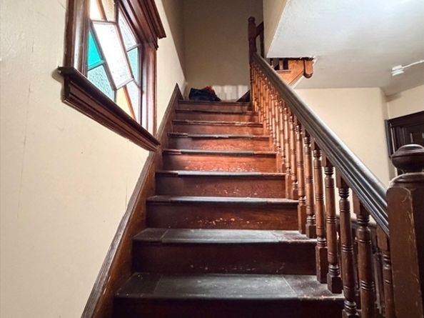 47 Acton St, Worcester MA 01604