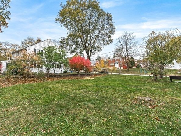 6 Marchant Road, Winchester MA 01890