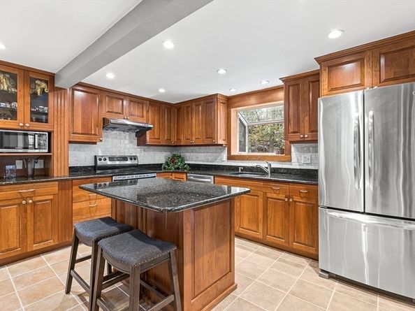 6 Marchant Road, Winchester MA 01890