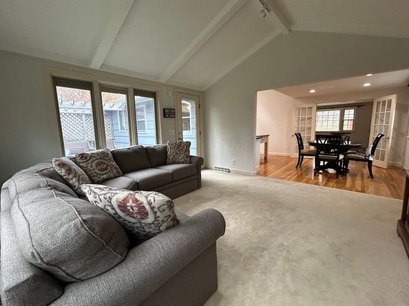 21 Blackberry Lane, Framingham MA 01701