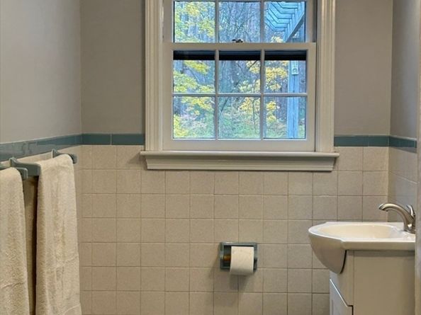 21 Blackberry Lane, Framingham MA 01701