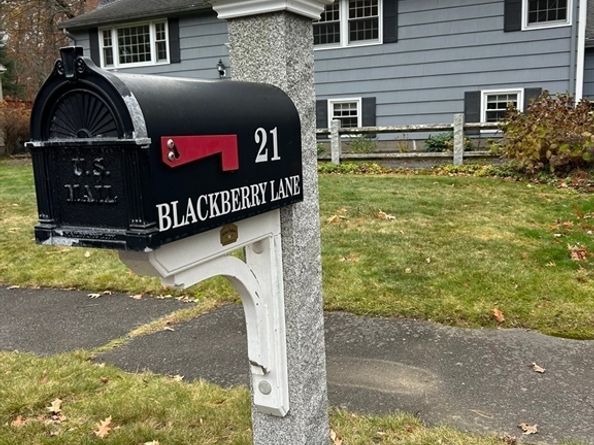 21 Blackberry Lane, Framingham MA 01701