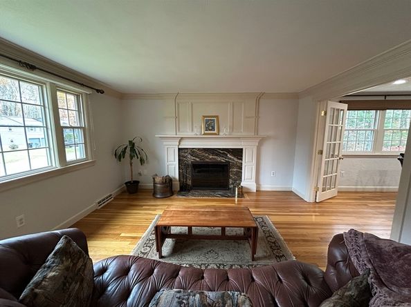 21 Blackberry Lane, Framingham MA 01701