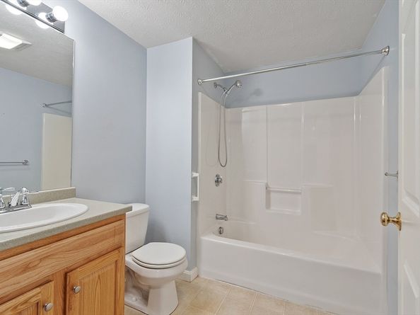 166 Caspian Way 166, Fitchburg MA 01420