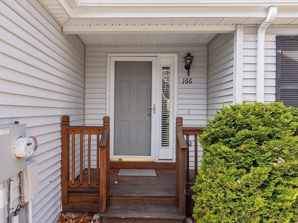 166 Caspian Way 166, Fitchburg MA 01420