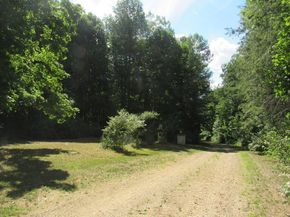 217 Grove St, Paxton MA 01612