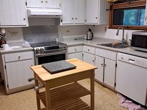 217 Grove St, Paxton MA 01612